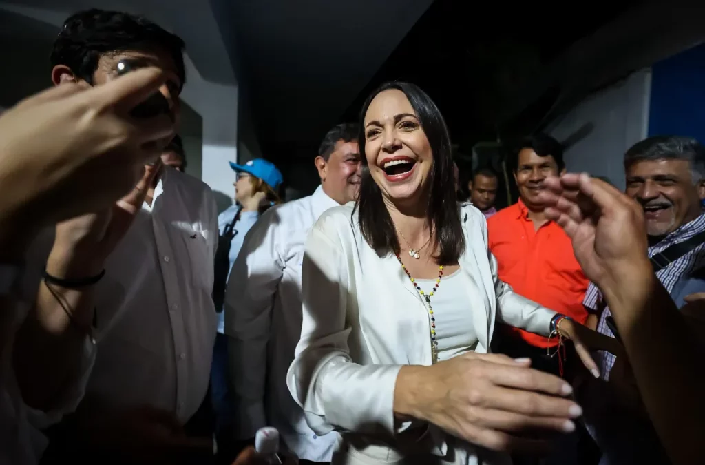 María Corina Machado arrasa en las primarias de la oposición en Venezuela