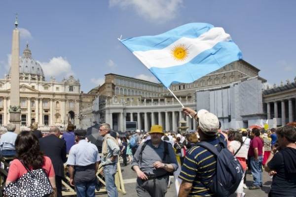 Argentina en Hiperinflación: ¿Dolarizar es la solución?